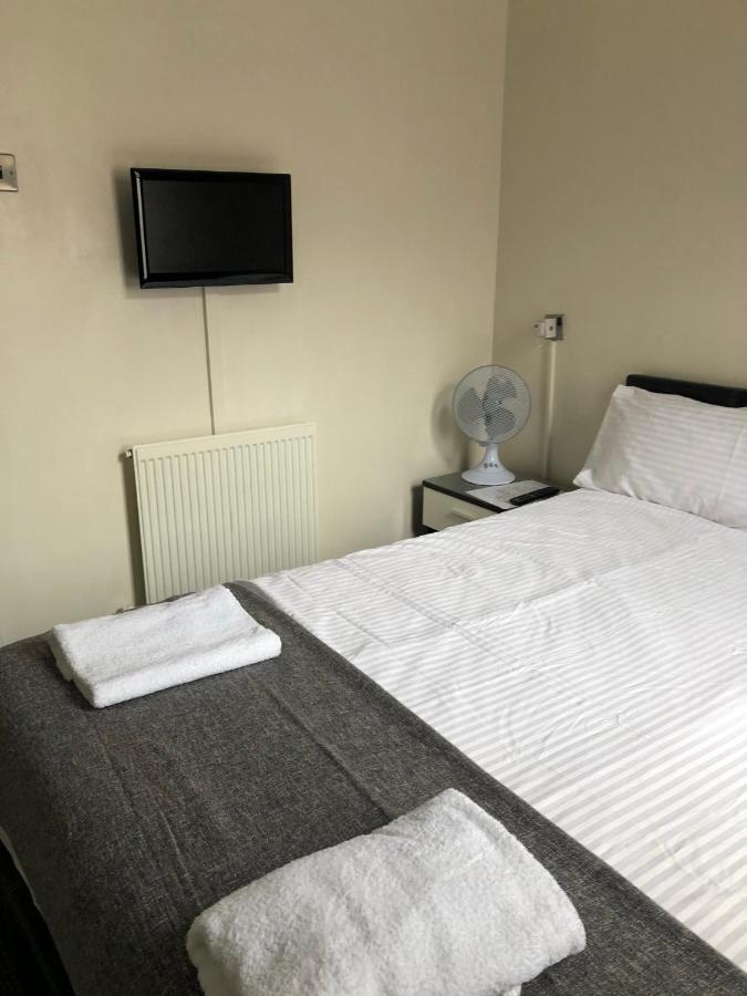 Ultimate Family Guest House Blackpool Exterior photo
